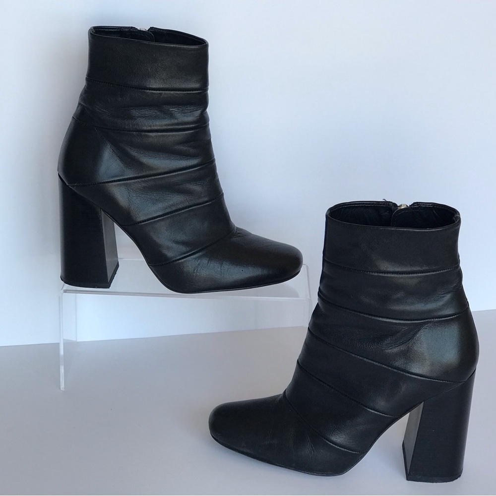 ZARA Premium Genuine Leather Ankle Chunky 4" Heel Boots Chic Sleek Design sz 36